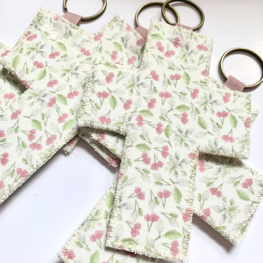 Llavero cruz colección comunión inicial floral