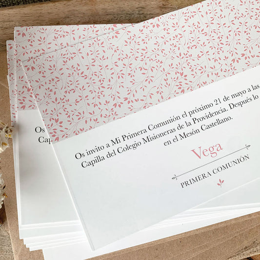 Invitación comunión inicial floral