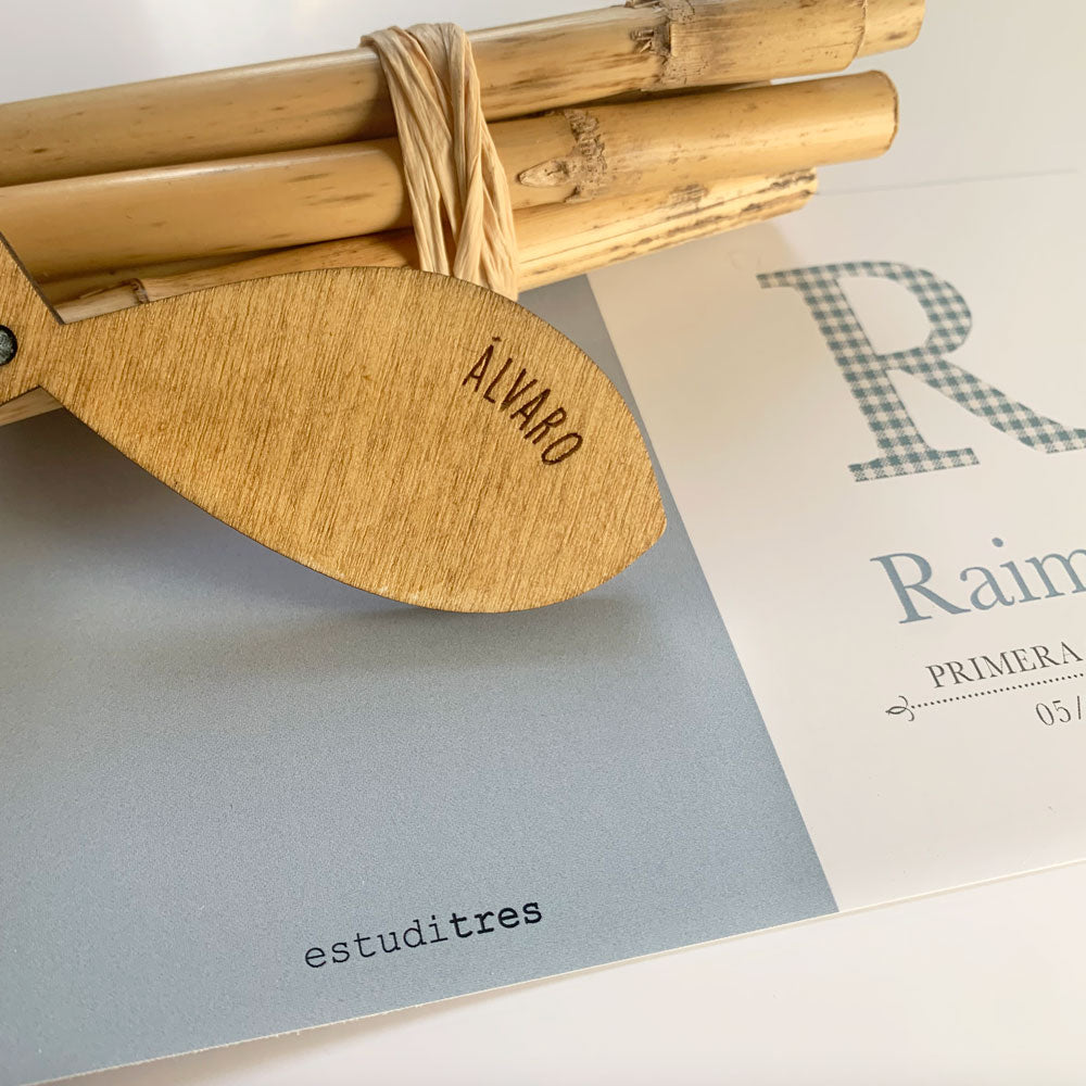 llavero de madera little fish colección comunión inicial estampados geométricos