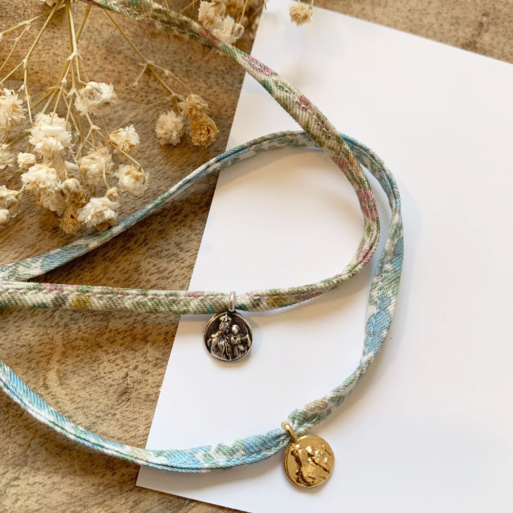 Pulsera detalle comunión colección inicial floral