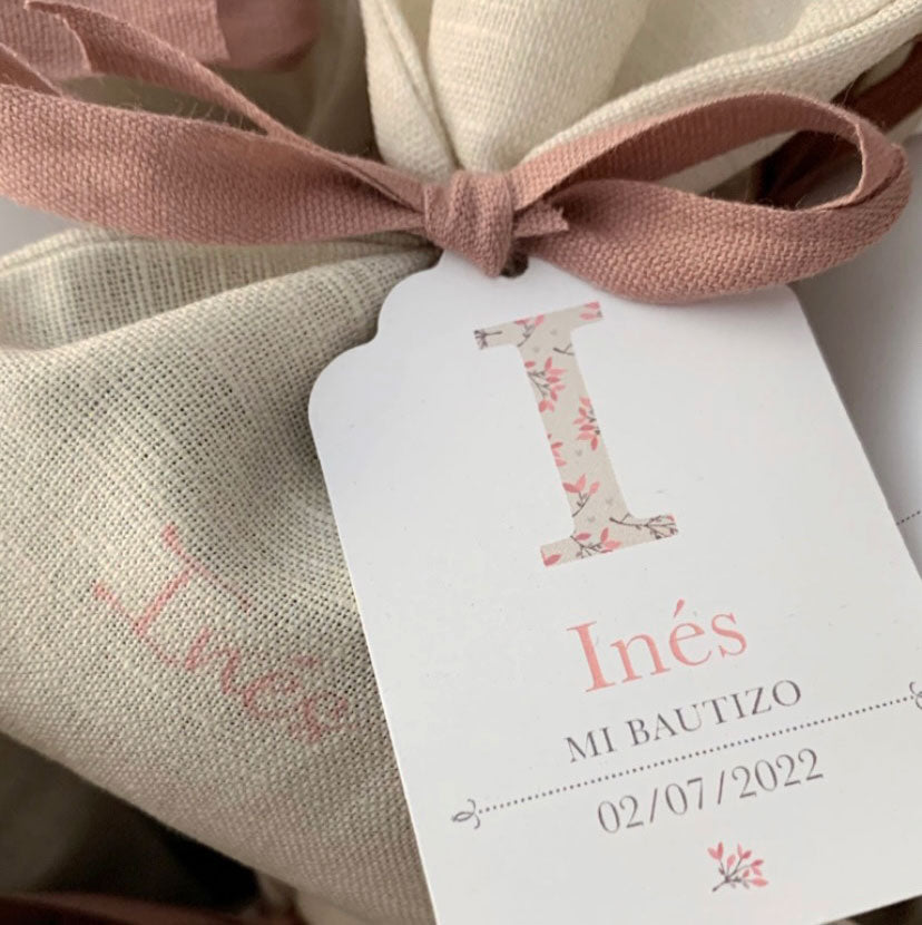 Recordatorio bautizo bolsita de lavanda colección inicial floral