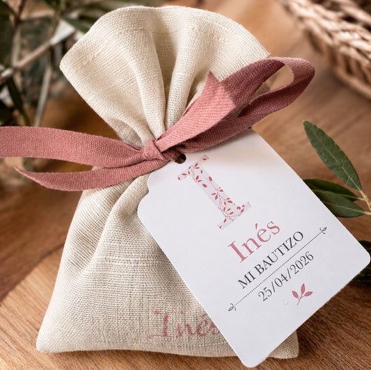 Saquito de lavanda personalizado para bautizo con inicial floral | Detalle para invitados